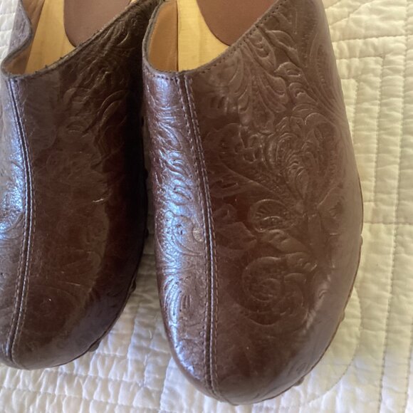 Penelope Chilvers Brown Embossed Leather Wood Women Clogs Shoes Size 37 Spain - Picture 11 of 12